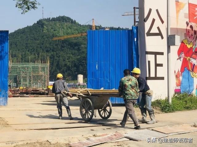 请教大家一个问题，本人想考取一名betway西汉姆app下载
，在哪里报名？  第1张