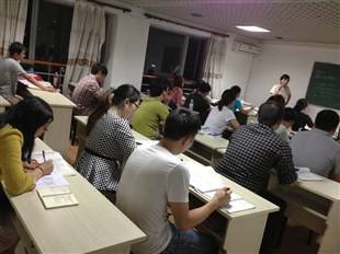 betway西汉姆app下载哪家培训资料更好的简单介绍  第2张